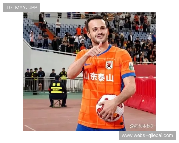 土洋结合策略深化！泰山队新增两名外籍助教